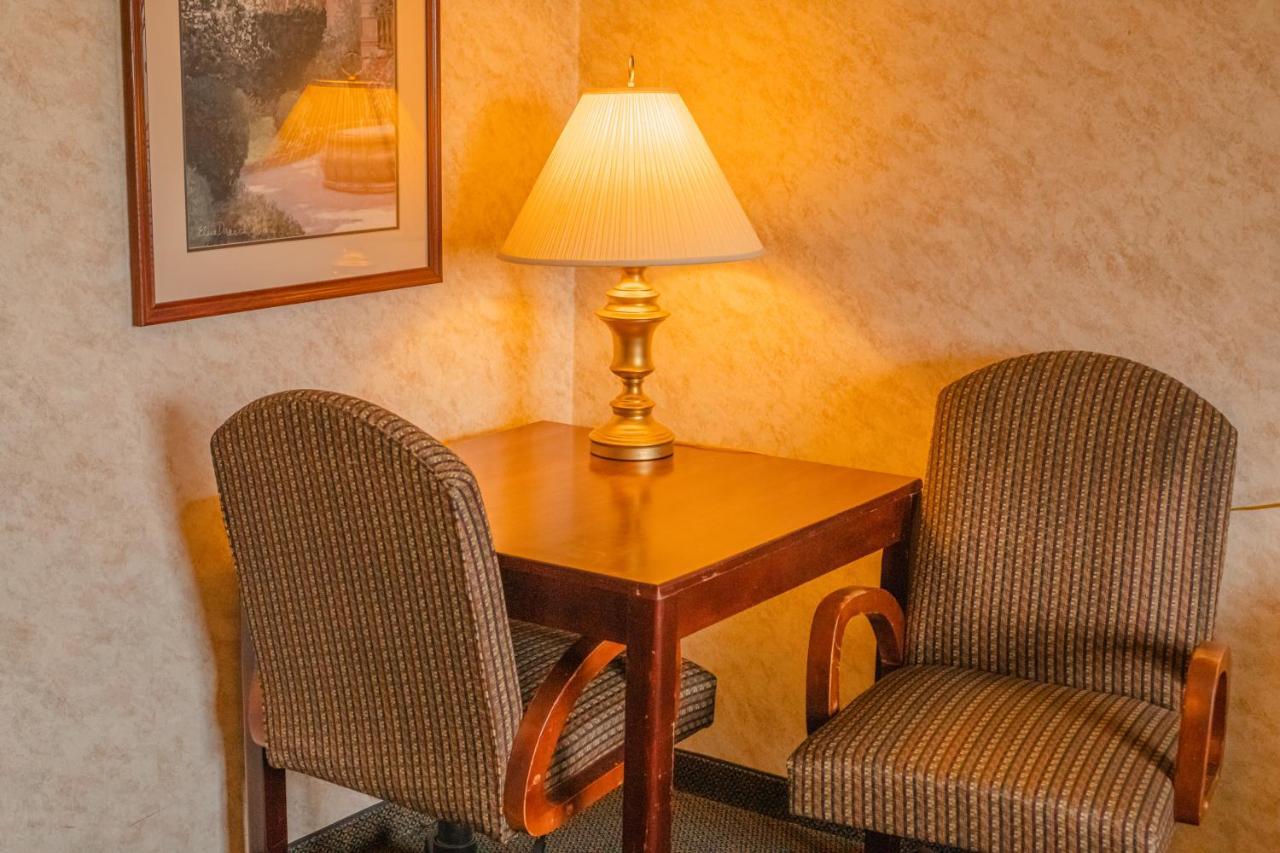 Colfax Inn Ngoại thất bức ảnh
