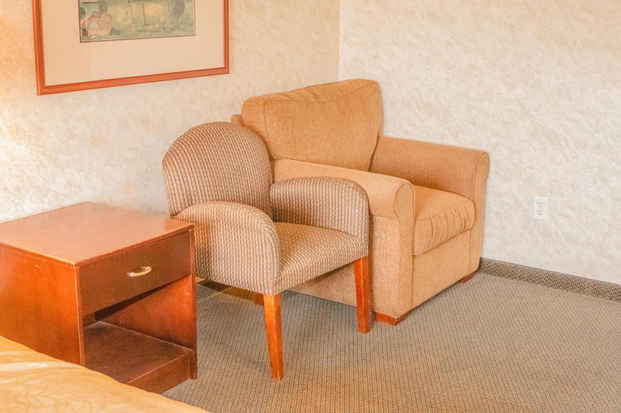 Colfax Inn Ngoại thất bức ảnh