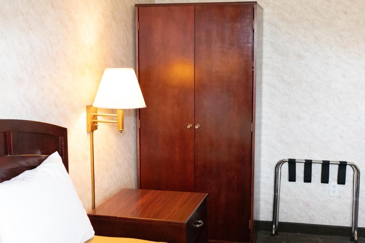 Colfax Inn Ngoại thất bức ảnh
