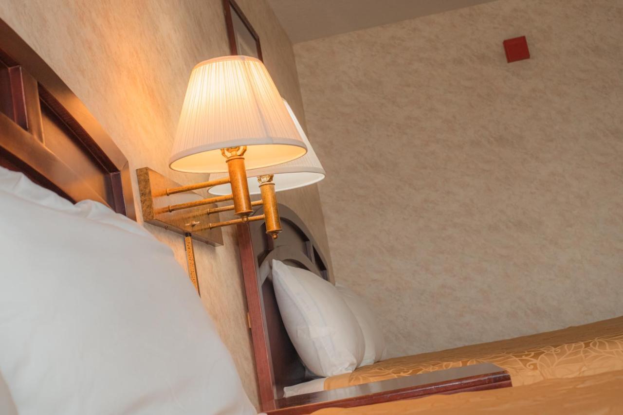 Colfax Inn Ngoại thất bức ảnh